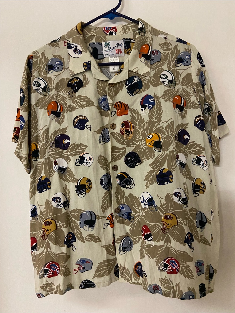 Vtg Surf & Sun NFL Football Helmets Tropical Button Up Shirt Youth Boys XL 18-20